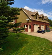 Garage - Country homes for sale and luxury real estate including horse farms and property in the Caledon and King City areas near Toronto